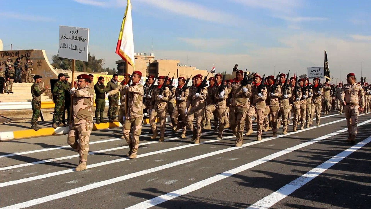 Irak: après Bagdad, Mossoul fête la victoire sur l'EI