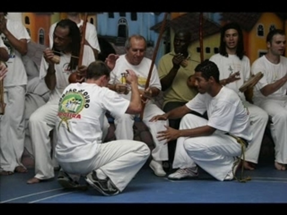 CORDÃO DE OURO CAPOEIRA