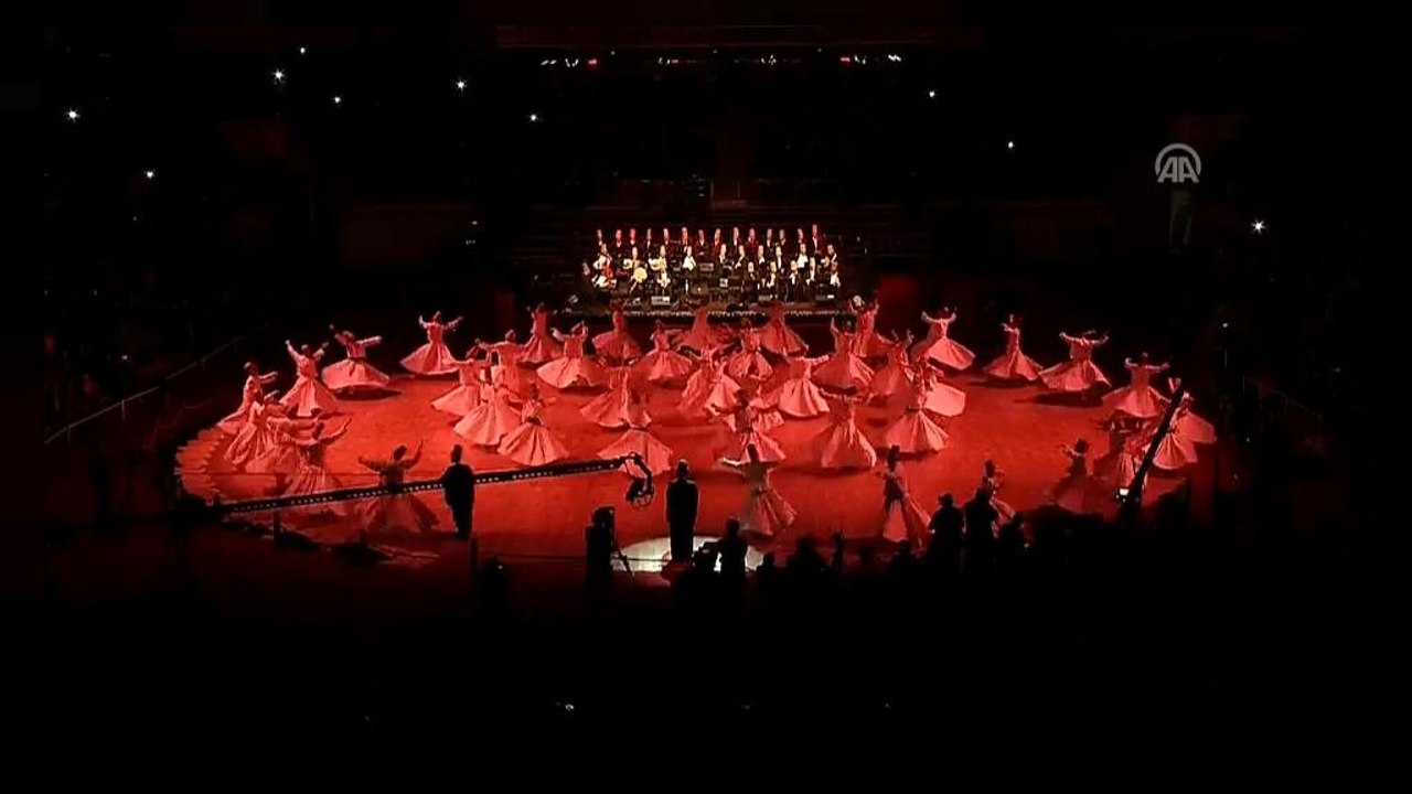 Derwische tanzen für Rumi