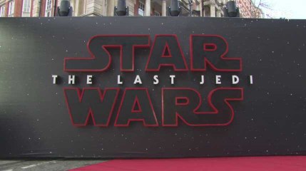 Star Wars 8 : 450 millions de dollars de recettes en trois jours