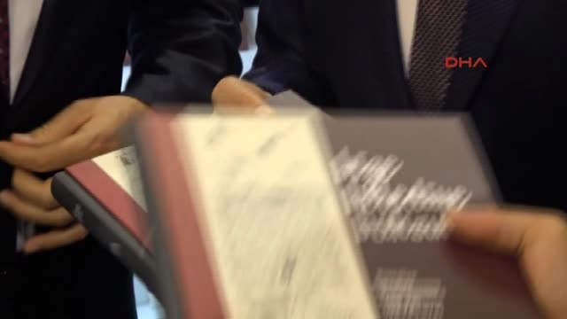 İbb Başkanı Uysal, Yerel Yönetimler Kitap ve Kültür Fuarı'nın Açılışına Katıldı