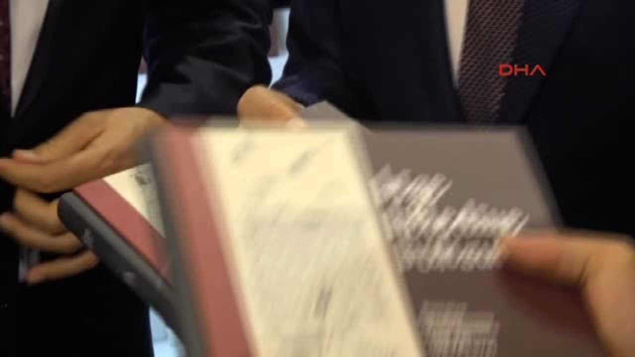 İbb Başkanı Uysal, Yerel Yönetimler Kitap ve Kültür Fuarı'nın Açılışına Katıldı