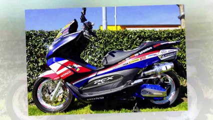 HONDA PCX DUCATI PANIGALE 959 YAMAHA R1 BMW C600 SPORT KAWASAKI  ZXR 400 SOLEX PUCH CX 500 TURBO