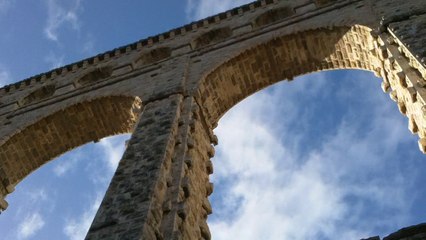 le tour de roquefavour