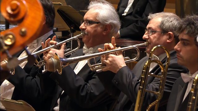 Debussy : La Mer, trois esquisses symphoniques pour orchestre sous la direction de Myung-Whun Chung