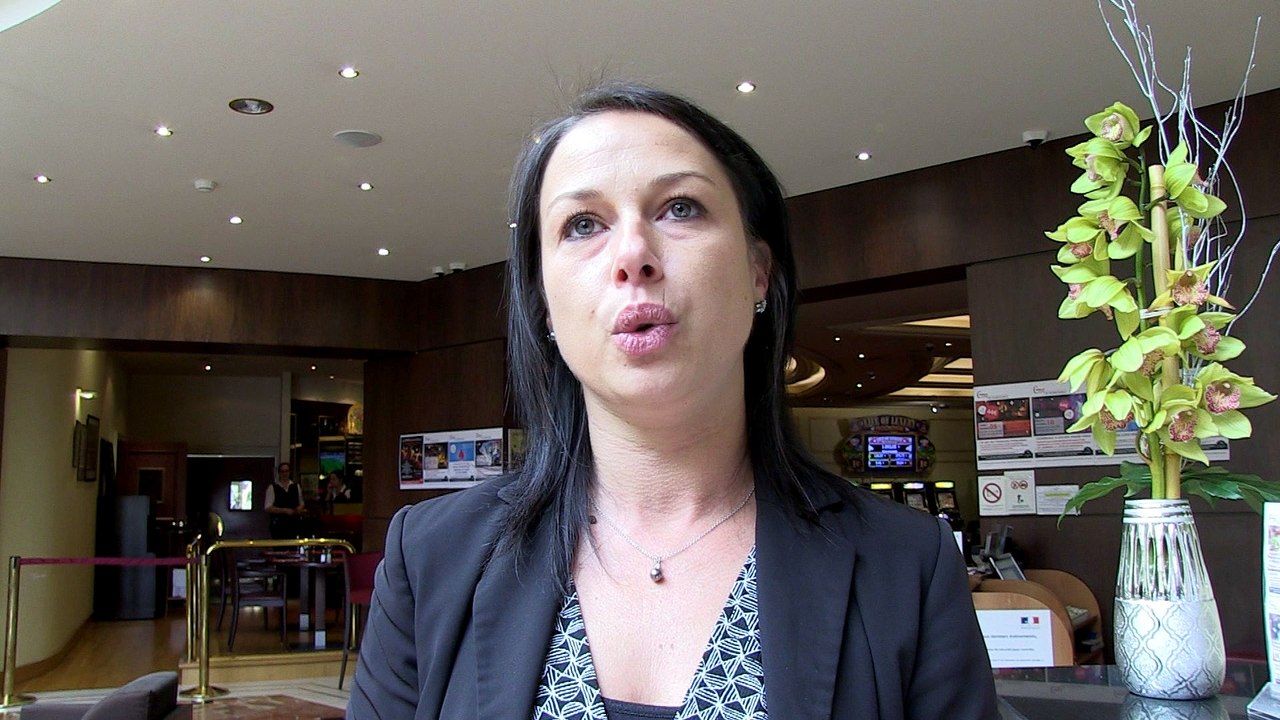 Noirétable - on se recueille à l'Hermitage, on peut lire l'heure entre l'église et la mairie