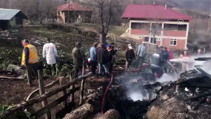 Yangın çıkan evde bulunan 3 çocuktan haber alınamıyor (1) - TOKAT