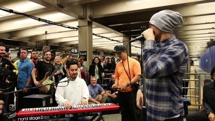 Linkin Park LIVE in Grand Central Station_ In the End