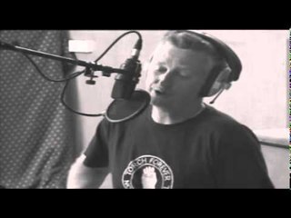 Billy Bragg - The Beach Is Free