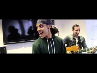 Bluey Robinson - 'Showgirl' - Dropout Live | Dropout UK