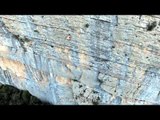 No Rope, No Chalk...No Clothes - The Purest Form Of Climbing? | EpicTV Fresh Catch
