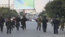 Palestinos y soldados israelíes se enfrentan en Huwwara