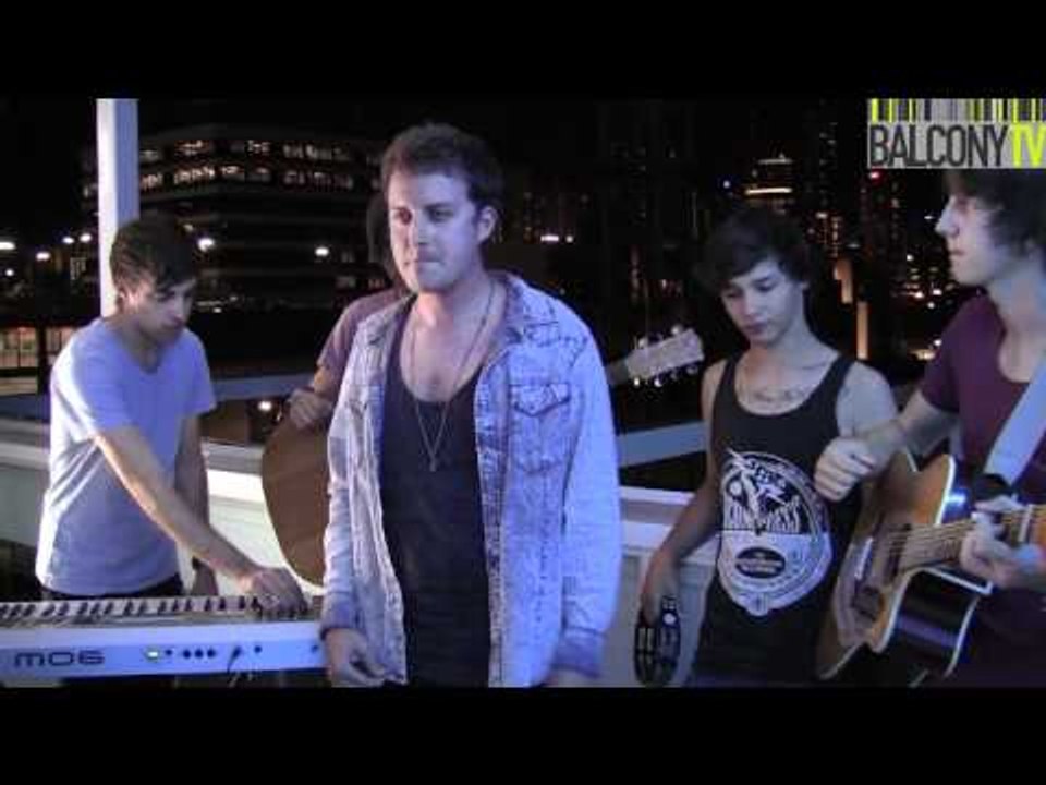 ISOLATION IN NUMBERS - LOOK OUT! (BalconyTV)