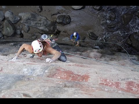 Sasha DiGiulian Repeats Massive Bellavista with Edu Marin | EpicTV Climbing Daily, Ep. 107
