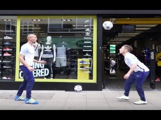 Giroud's Got Great Hair But We Need A New Striker! | Dual Freestyle Tekkers | Arsenal