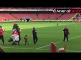 Fans Applaud Tomas Rosicky on His Lap of Honour!
