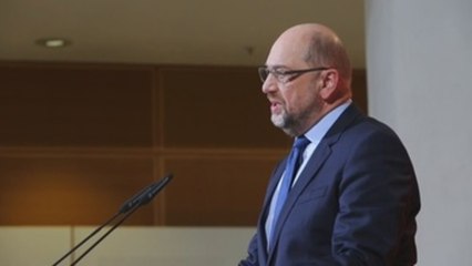 El SPD aprueba el inicio de las negociaciones con Merkel