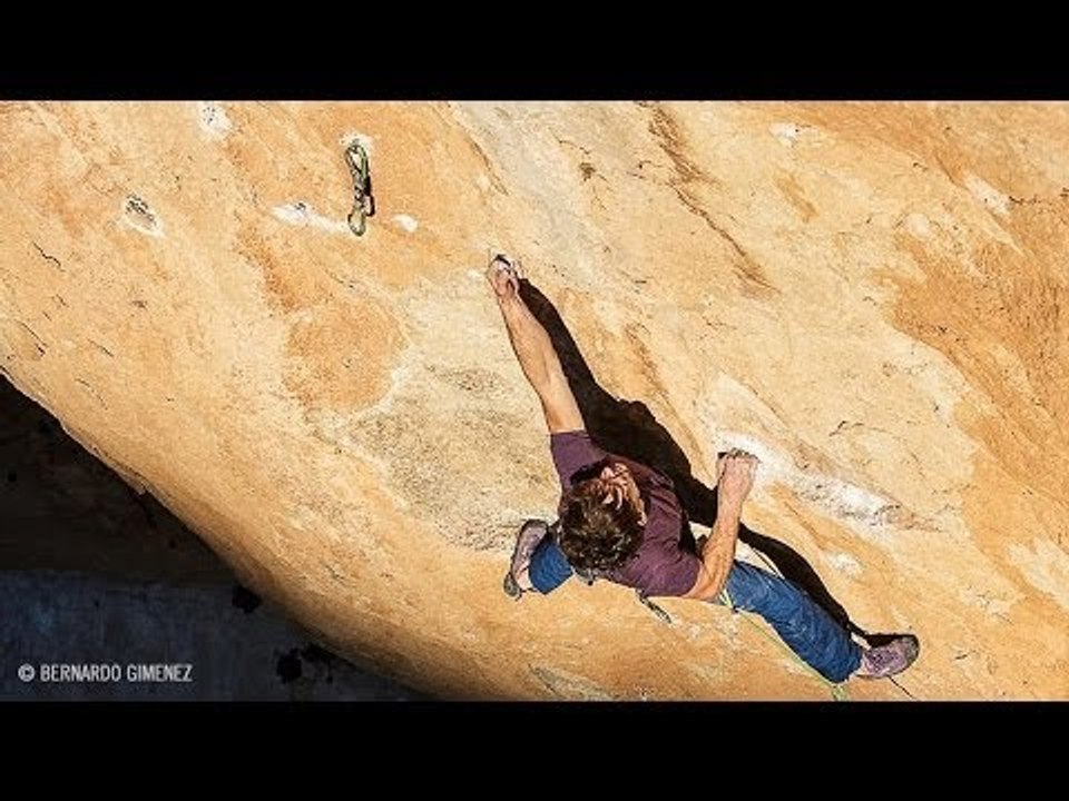 Daniel Jung Repeats 40m Mega Route "La Rambla" (9a+) | EpicTV Climbing Daily, Ep. 227