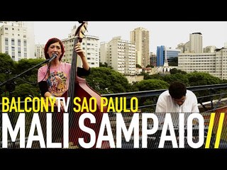 MALI SAMPAIO - FILA ANDA (BalconyTV)