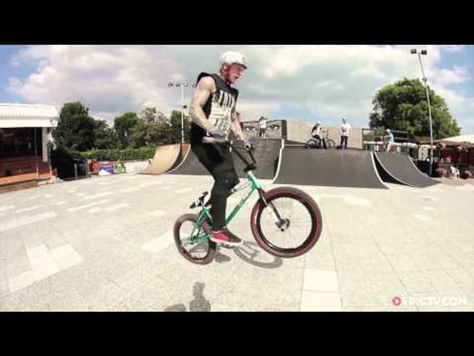 Bike Check - Mark Webb's Total BMX Voltron V2 |...