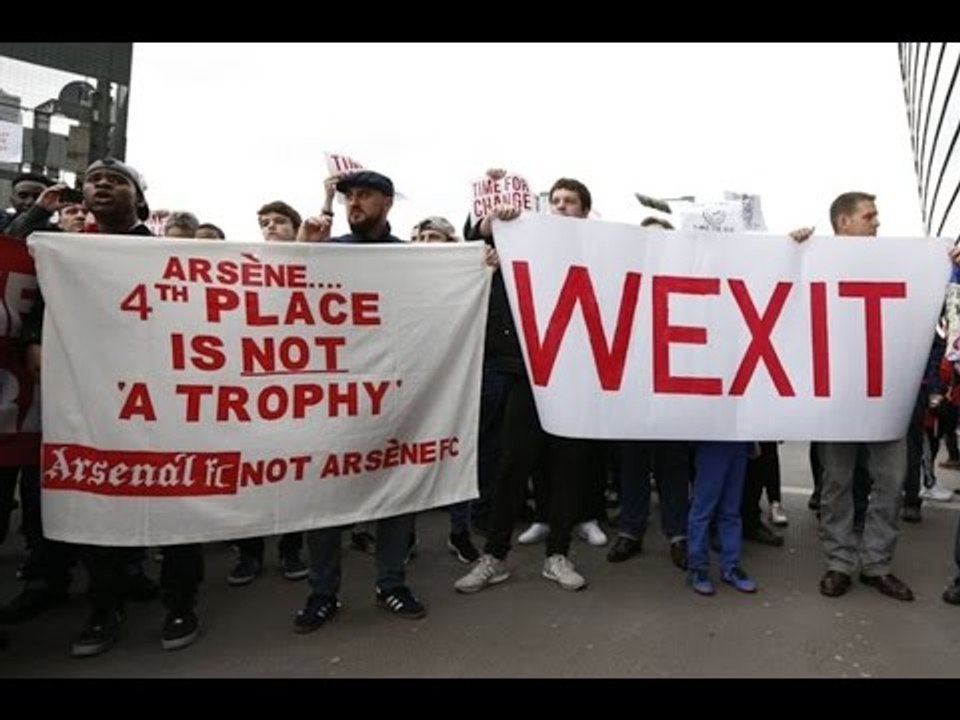 Are The Wenger Out Protests RIGHT or WRONG??