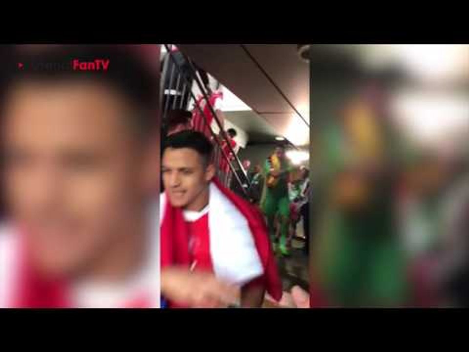 FA Cup Final - Arsenal 2-1 Chelsea - Player Procession After Receiving The Fa Cup