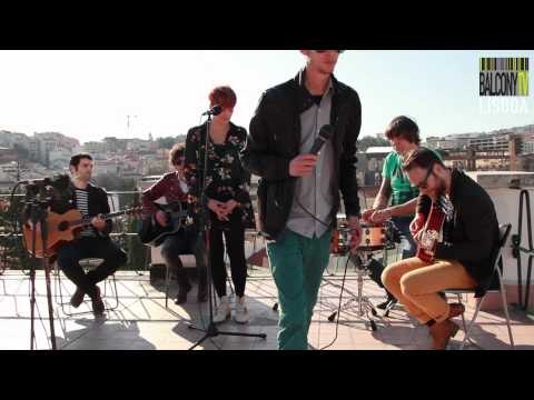 OS LÁBIOS (BalconyTV)