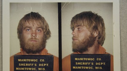 'Making a Murderer' Steven Avery's defense attorney performs bookcase experiment to prove his innocence