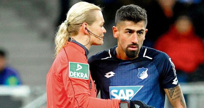 Gurbetçi Futbolcu Kerem Demirbay Kadın Hakemden Ofsayt Dersi Aldı