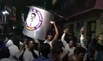 விசிலடிக்கும் குக்கரு.... கலக்கும் தினகரனின் குக்கர் பாட்டு.... வீடியோ
