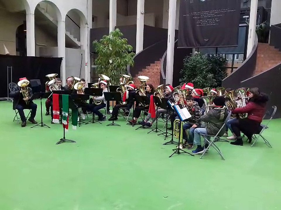 Concert Christmas tuba, à Mâcon