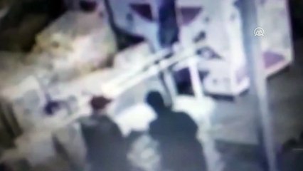 Hırsızlık anı güvenlik kamerasında - KOCAELİ