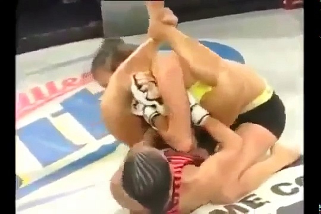 Kaiyana Rain vs Kailin Curran. Womens MMA