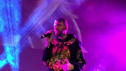 Christophe Willem en showcase au Château de La Buzine