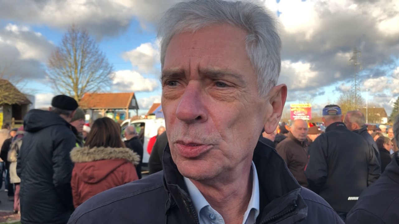 Manifestation contre l’arasement des barrages du Sud-Manche