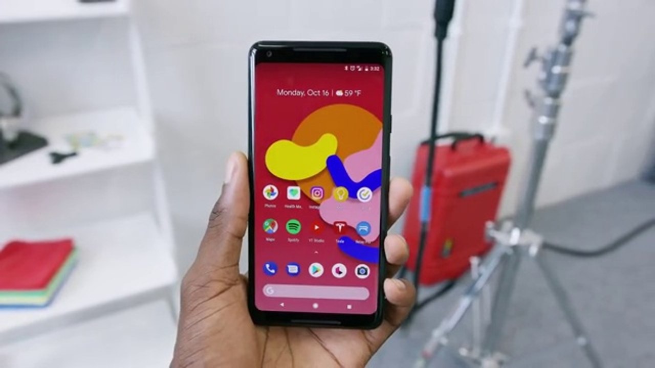Google Pixel 2 Unboxing! (Best Android 8.0 Features)