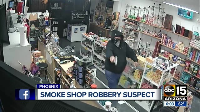 Phoenix police searching for smoke shop robbery suspect