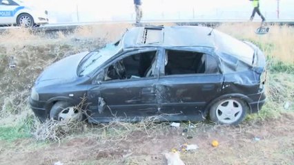 Otomobil Şarampole Uçtu: 4 Yaralı