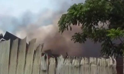 Gudang Bahan Baku Minyak Goreng Terbakar