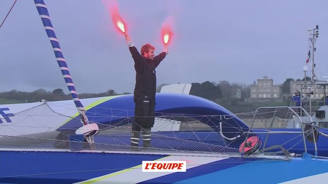 Voile - record : François Gabart célèbre son arrivée