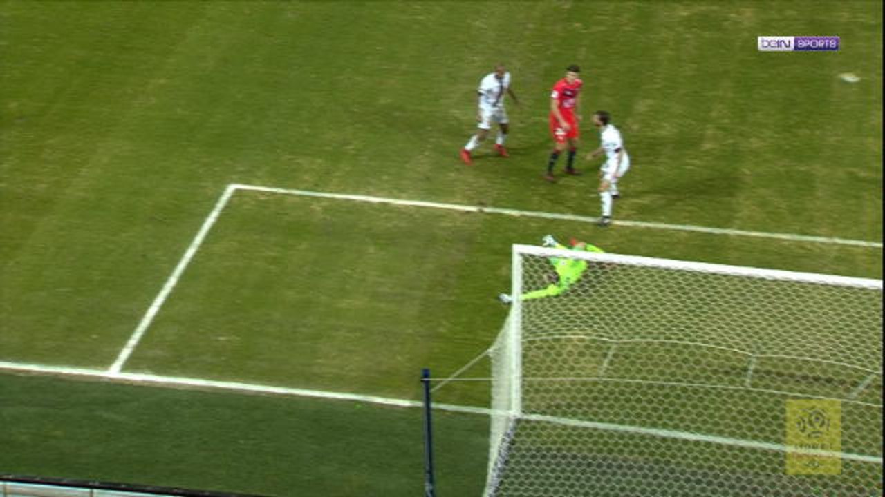 Johnsson's handball-style save preserves draw for Guingamp