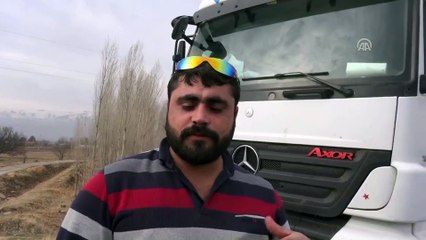 Freni boşalan tır kilometrelerce kontrolsüz seyretti - ERZİNCAN