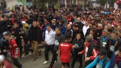 Gazişehir'de "Kurtuluş" İçin Koştular- 19 Bin TL Ödül Verilen Koşuya 55 Şehirden 306 Bin Kişi...