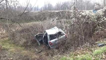 Hastaneye Giderken Tarlaya Yuvarlandılar: 4 Yaralı