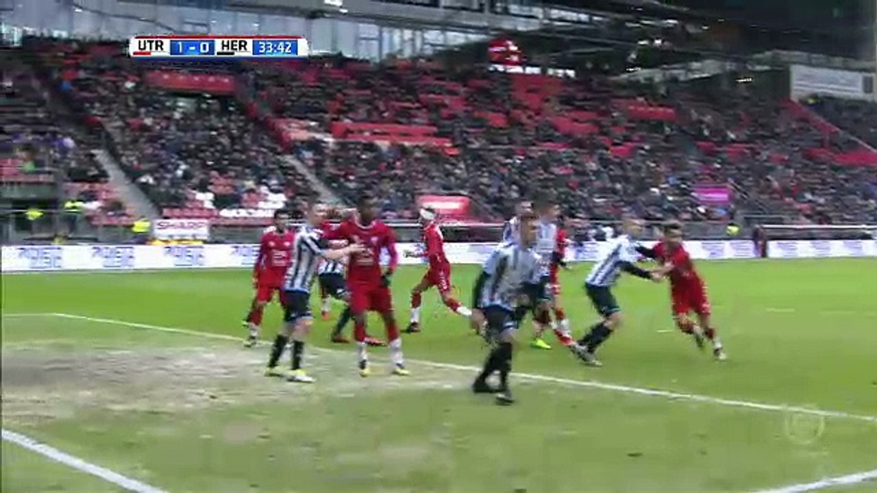 Yassine Ayoub Goal HD FC Utrecht 1-0 Heracles Almelo 17.12.2017