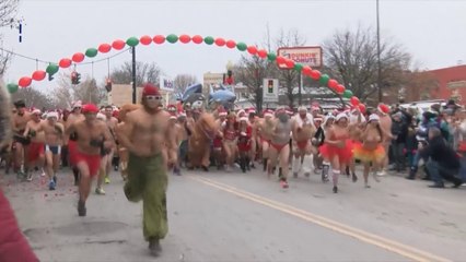 En slip ou en caleçon, ils courent pour offrir un Noël aux plus démunis