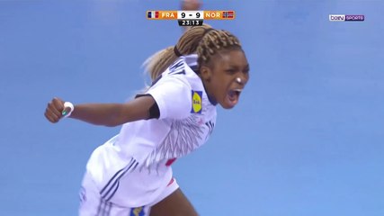Handball - Championnat du Monde : La très belle séquence des Bleues !