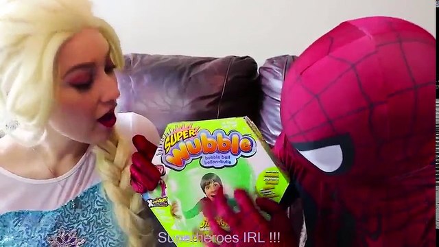 Frozen Elsa SUPER WUBBLE BUBBLE w Spiderman Joker Maleficent Spidergirl Fun Superhero in real | Superheroes | Spiderman | Superman | Frozen Elsa | Joker
