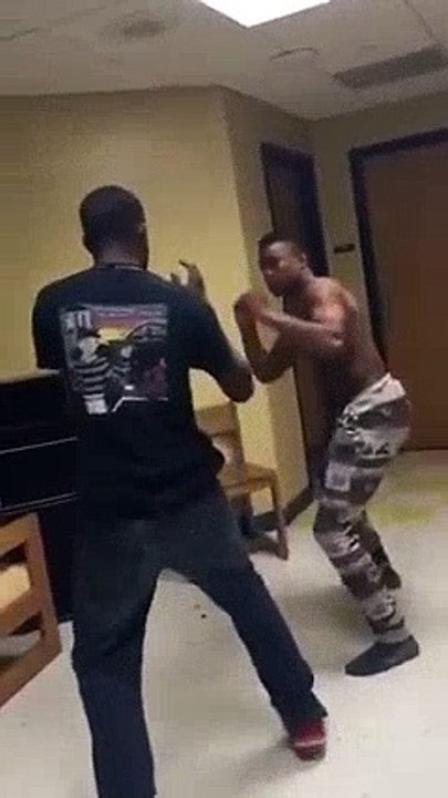 Funny Video: This Guy Clearly Has Never Won a Slap Fight