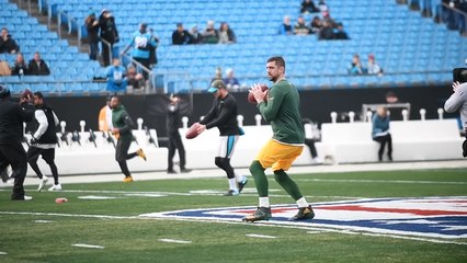 Rodgers throws in warm-ups before his first since injury